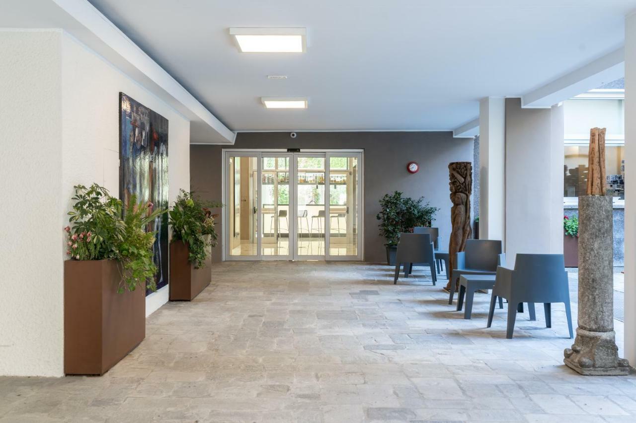 Hotel Milano Castello Bagian luar foto