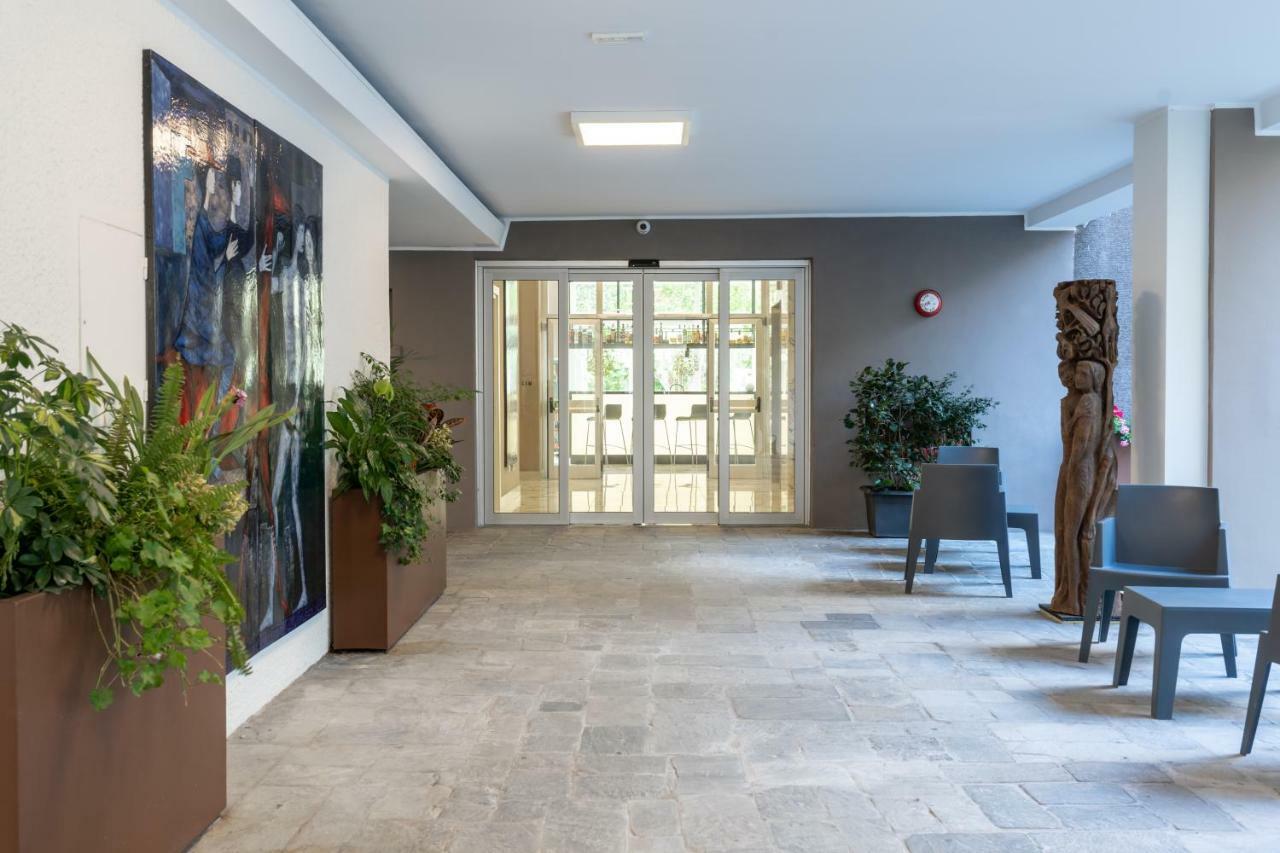 Hotel Milano Castello Bagian luar foto