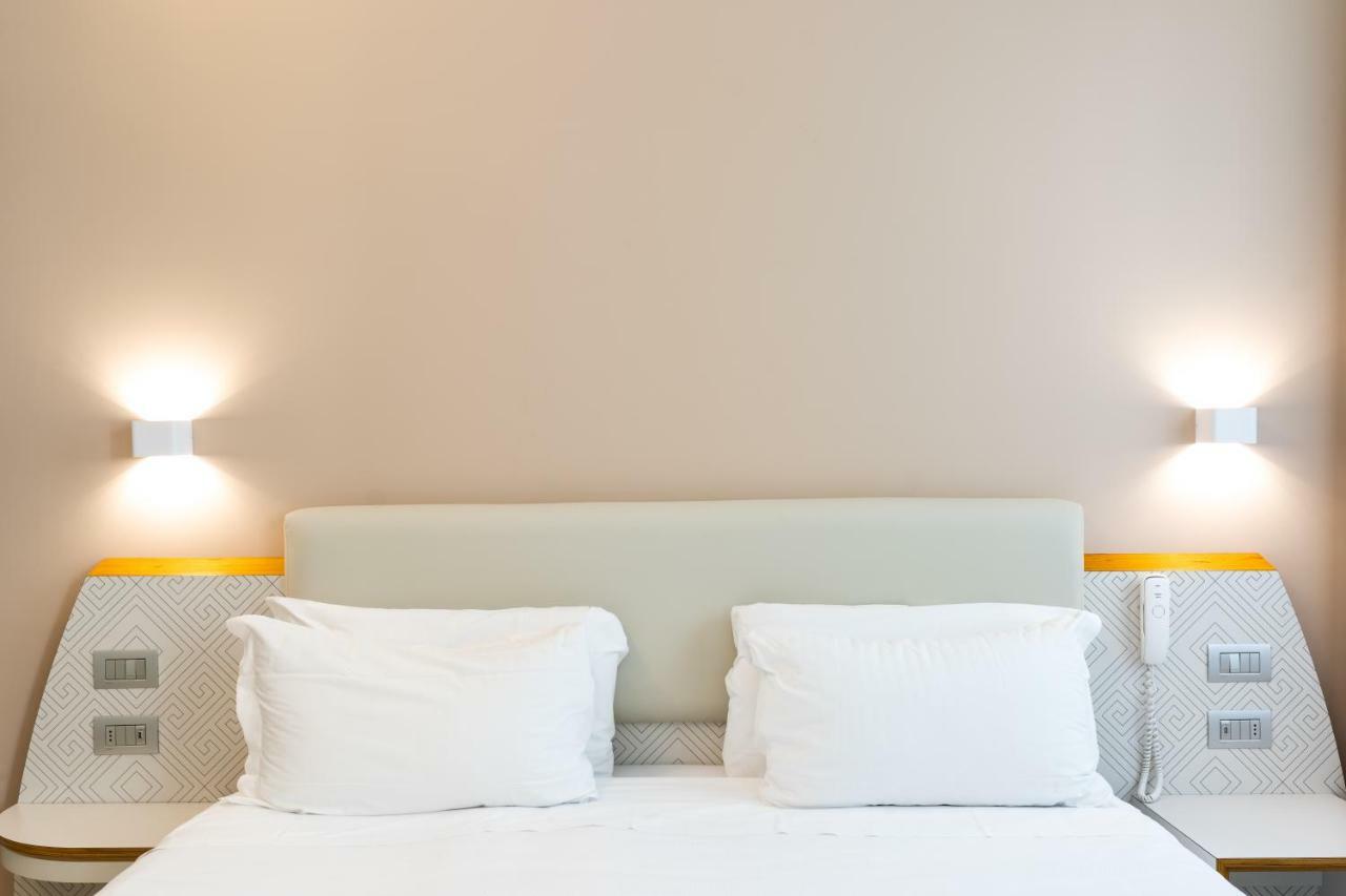 Hotel Milano Castello Bagian luar foto